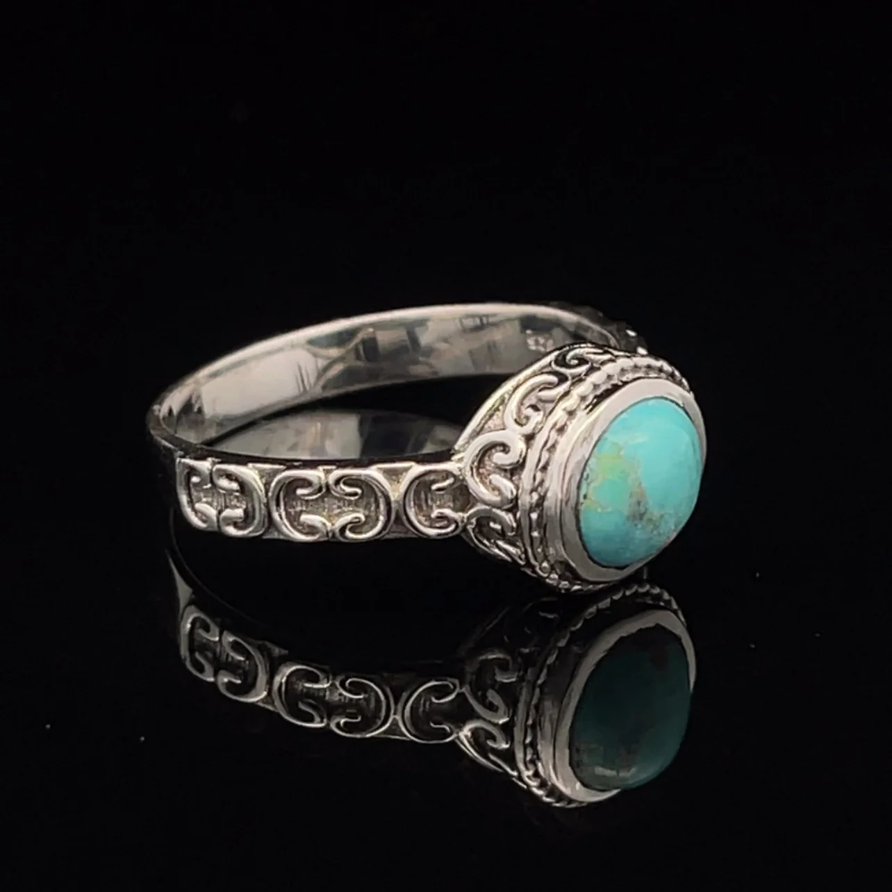 Sterling Silver Turquoise Ring Size 11 - Image 2